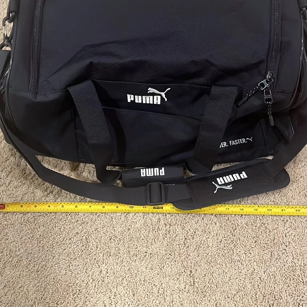Puma NavyDuffle/Gym Bag